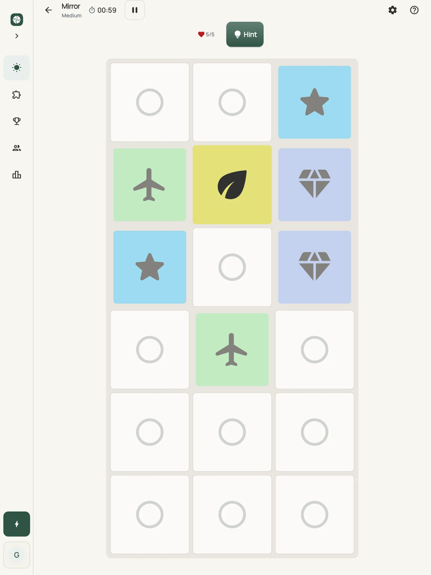 Mirror on iPad: three pairs found, a fourth card turned up